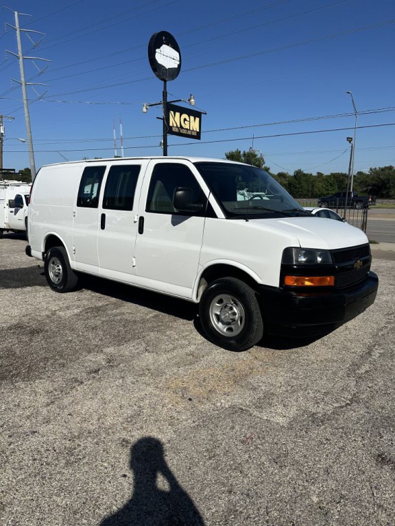 2021 Chevrolet Express Image 1