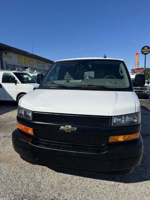 2021 Chevrolet Express Image 2