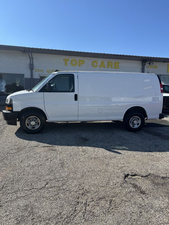 2021 Chevrolet Express Image 4