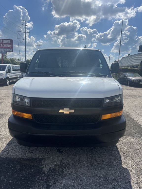 2019 Chevrolet Express Image 2