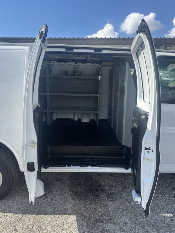 2019 Chevrolet Express Image 11