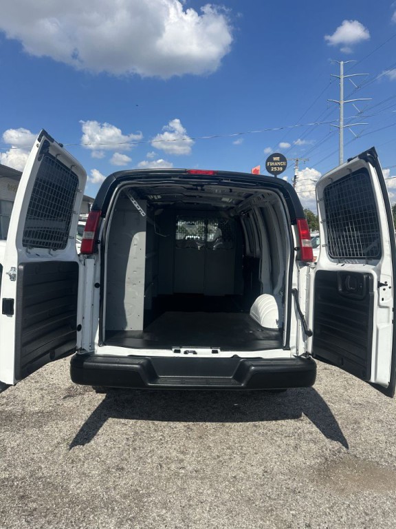2019 Chevrolet Express Image 13