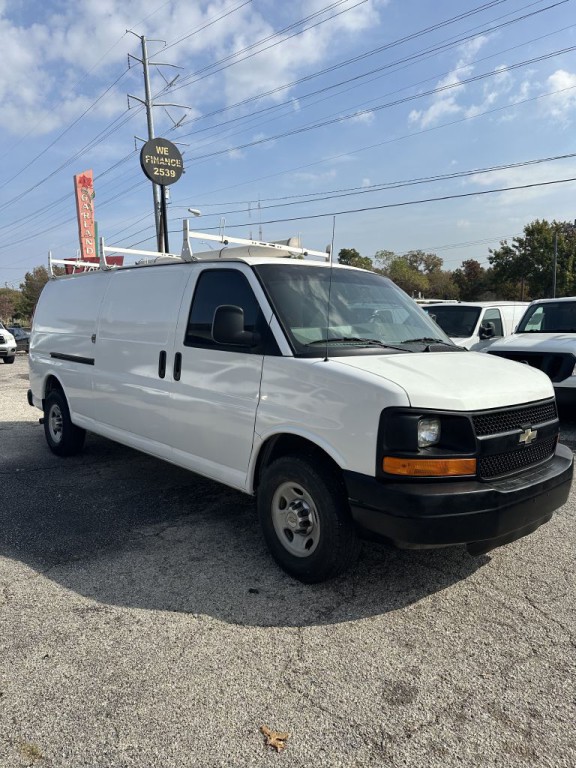 2011 Chevrolet Express Image 9