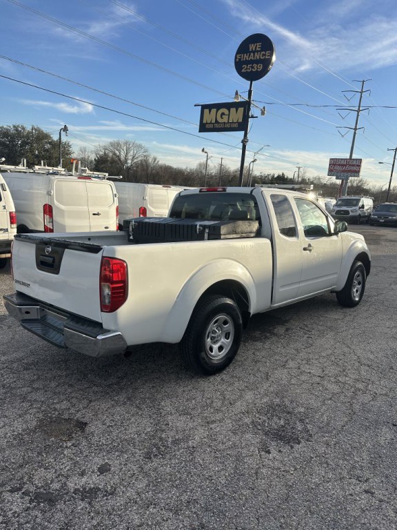 2016 Nissan Frontier Image 6