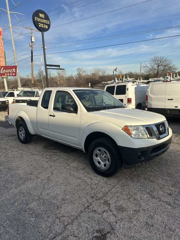 2016 Nissan Frontier Image 8