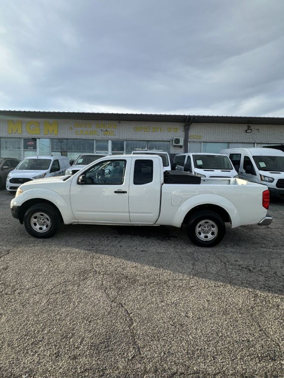 2016 Nissan Frontier Image 1