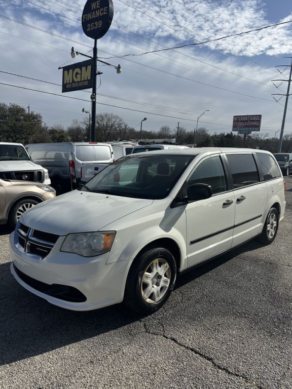 2011 Dodge Grand Caravan Image 2
