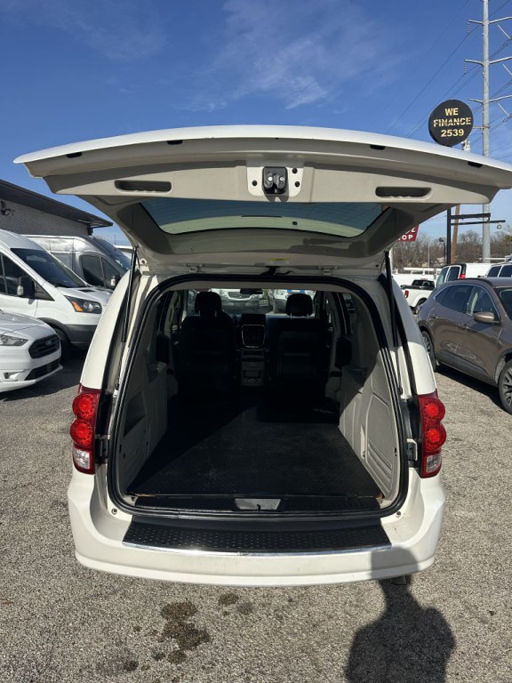 2011 Dodge Grand Caravan Image 13