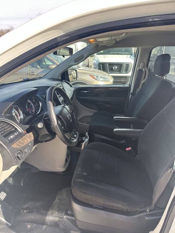 2011 Dodge Grand Caravan Image 18