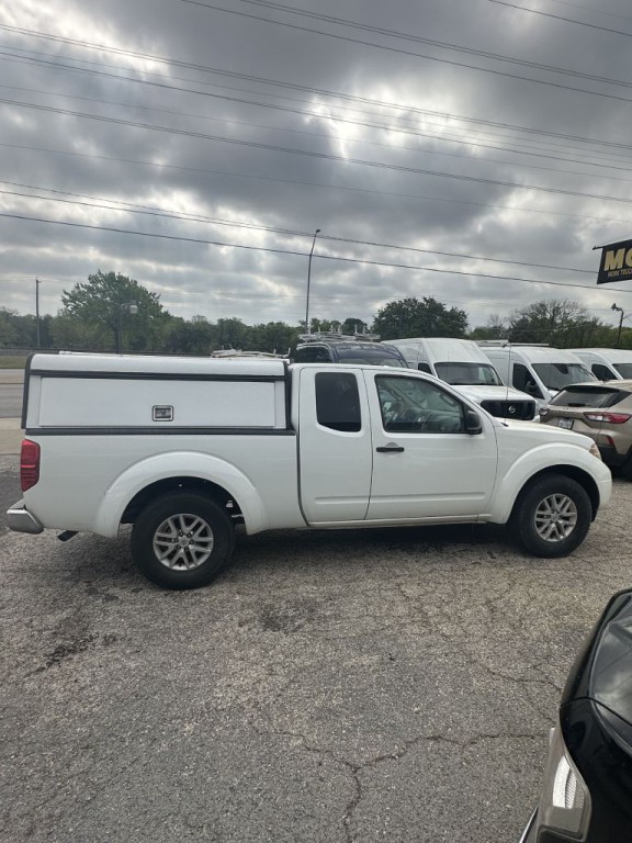 2015 Nissan Frontier Image 4