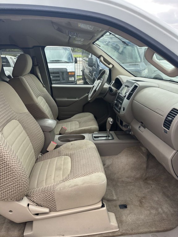 2015 Nissan Frontier Image 7