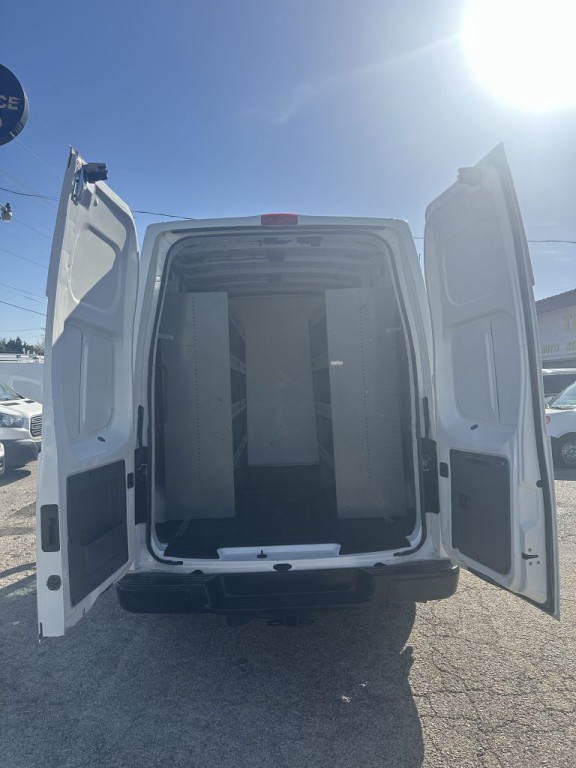 2020 Nissan NV Image 13