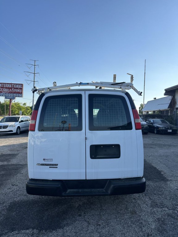 2014 Chevrolet Express Image 5