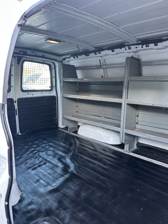 2014 Chevrolet Express Image 12