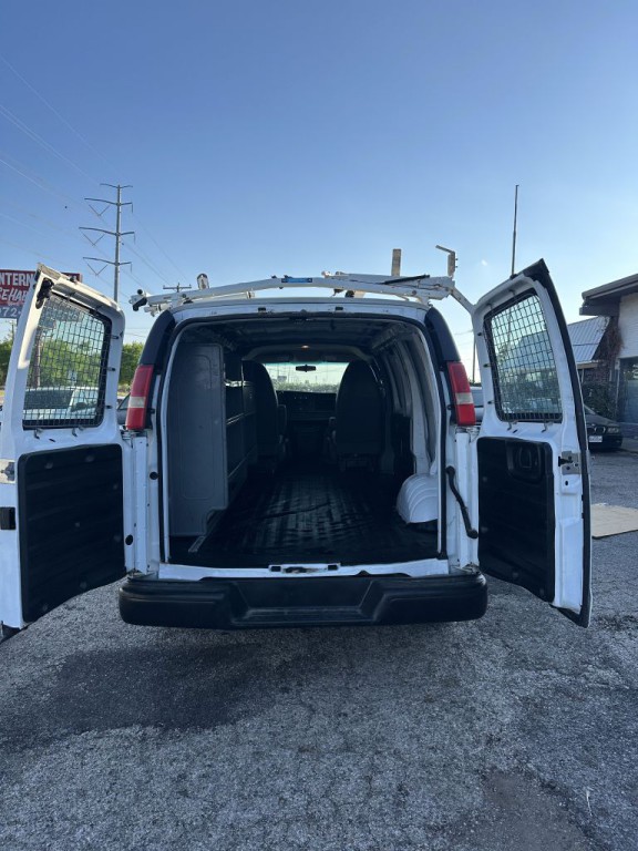 2014 Chevrolet Express Image 13