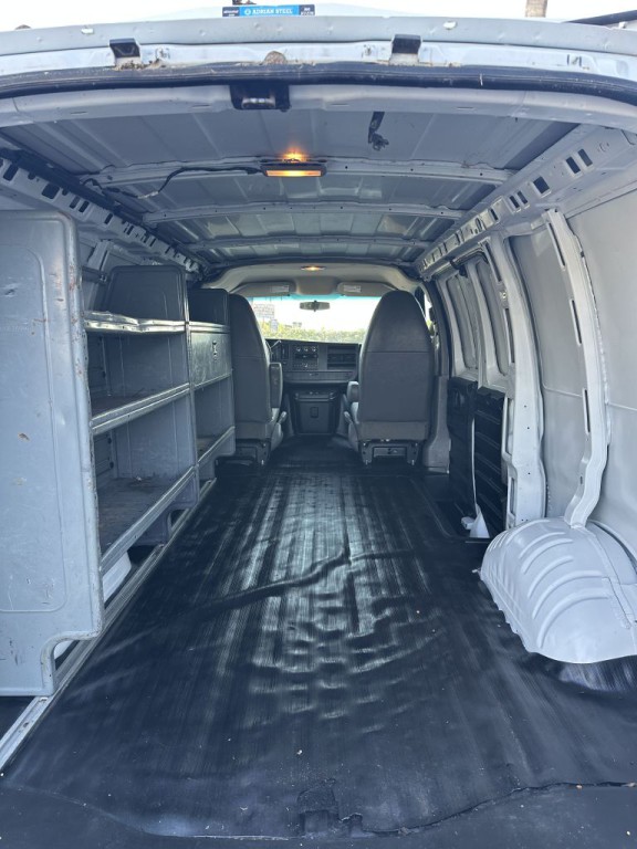 2014 Chevrolet Express Image 14