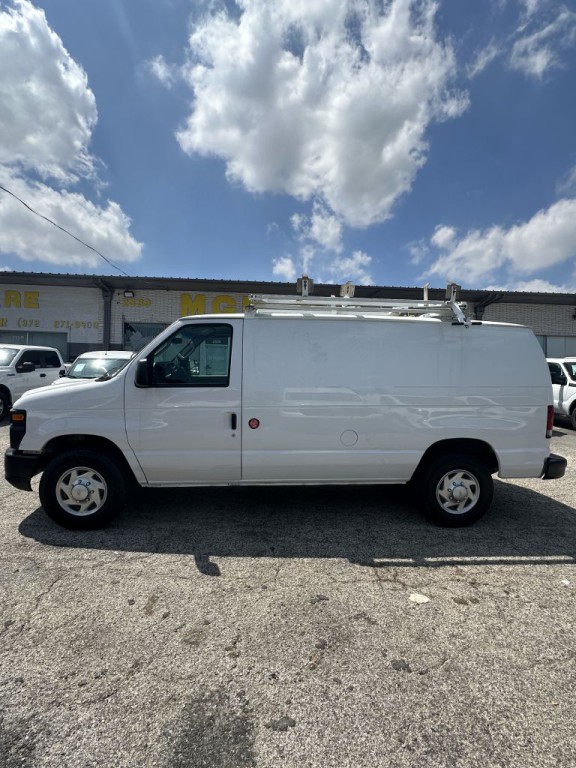 2011 Ford Econoline Image 3