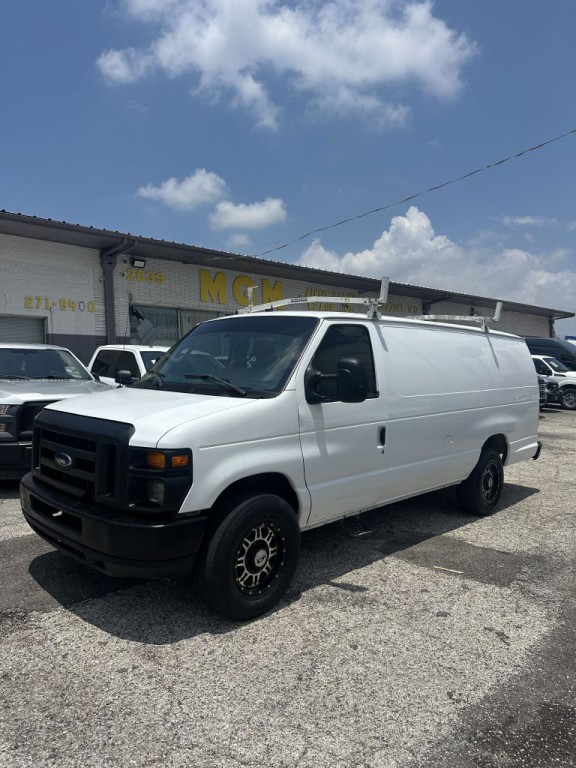 2013 Ford Econoline Image 2