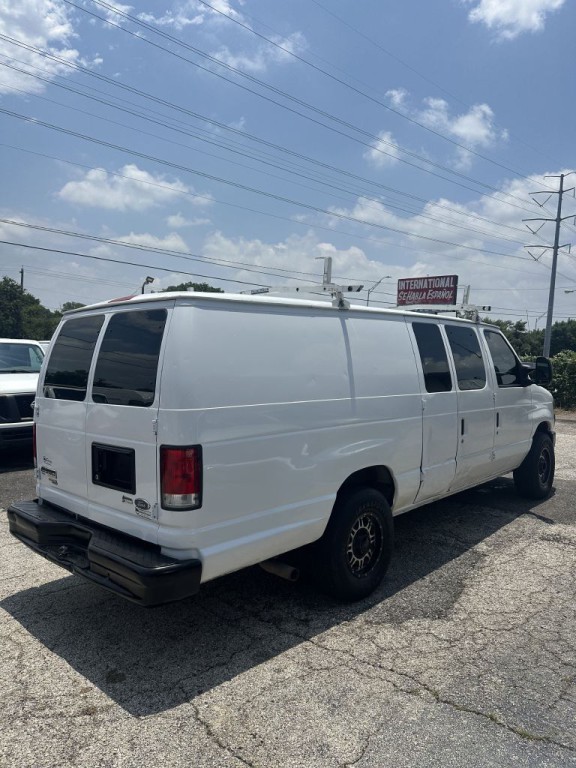 2013 Ford Econoline Image 6
