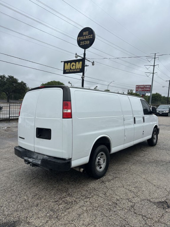 2018 Chevrolet Express Image 5