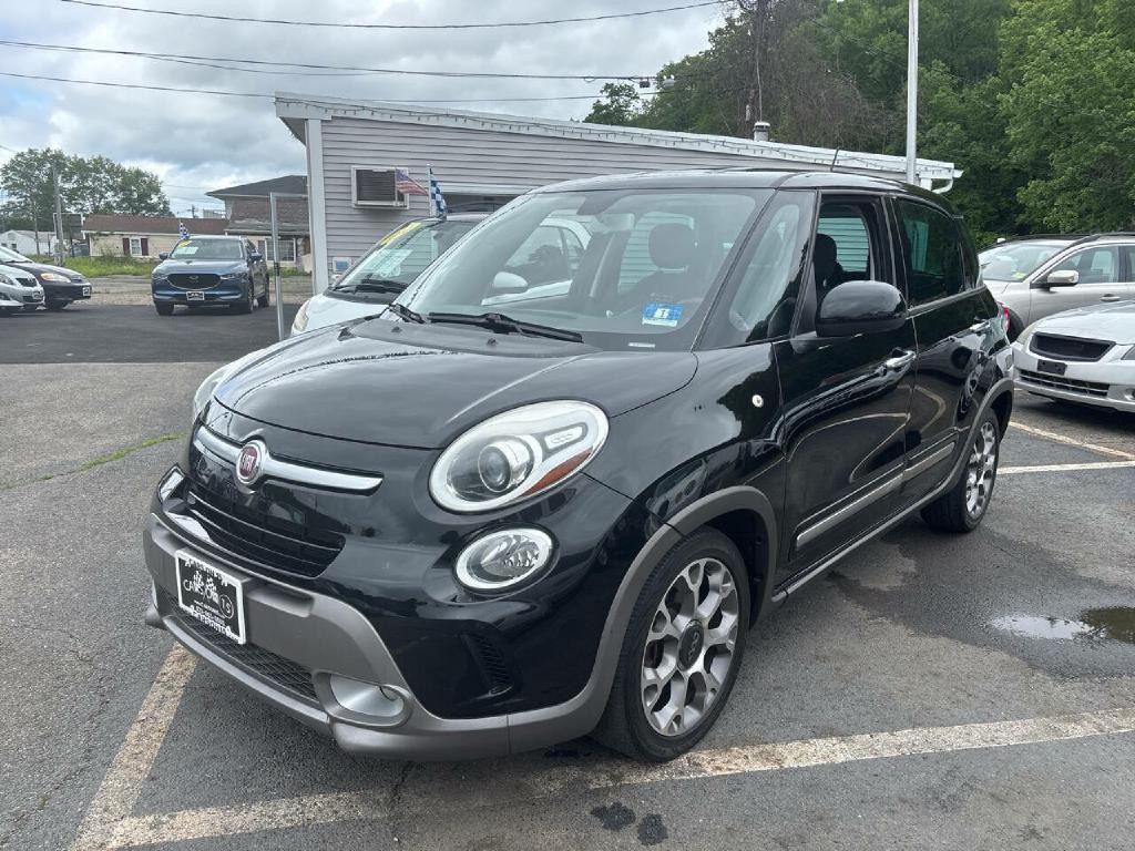 2014 FIAT 500L Image 2