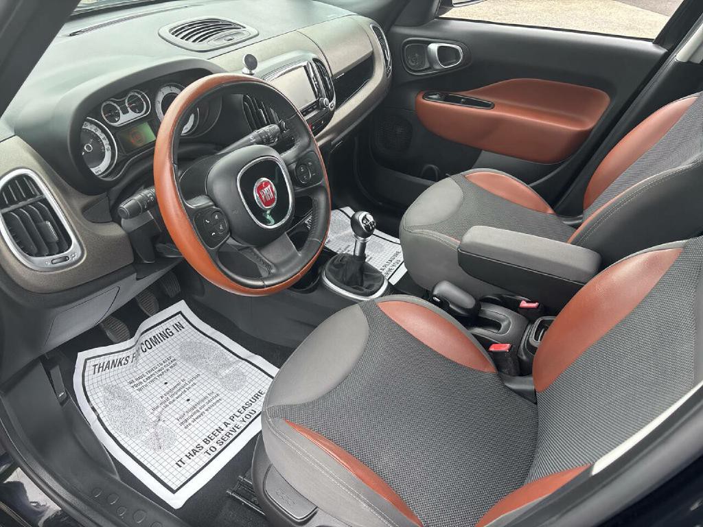 2014 FIAT 500L Image 8