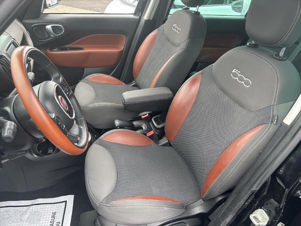 2014 FIAT 500L Image 9