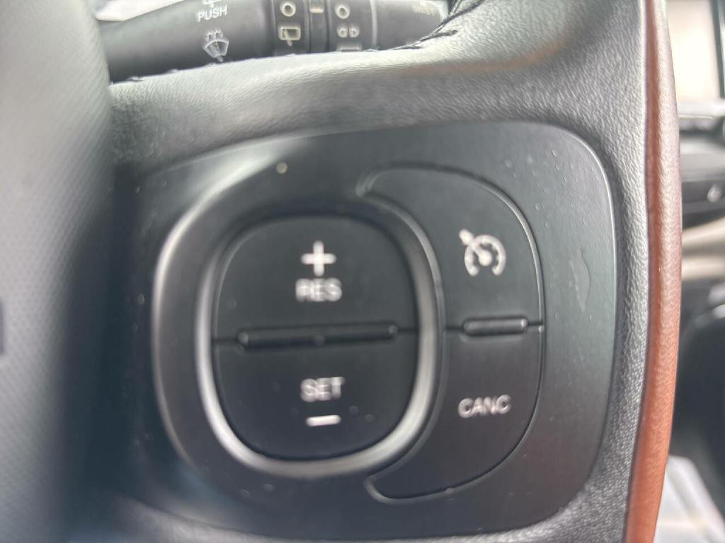 2014 FIAT 500L Image 22