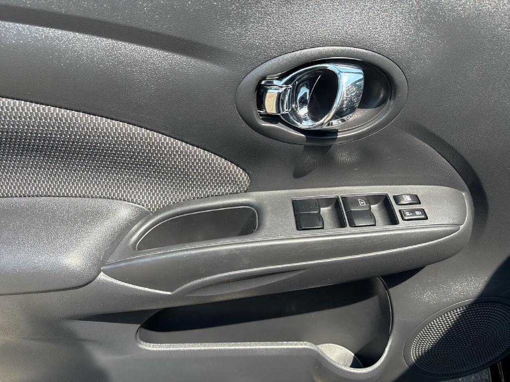 2014 Nissan Versa Image 10