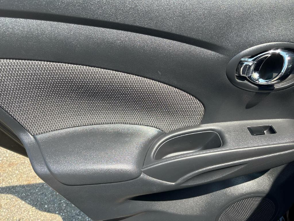 2014 Nissan Versa Image 12