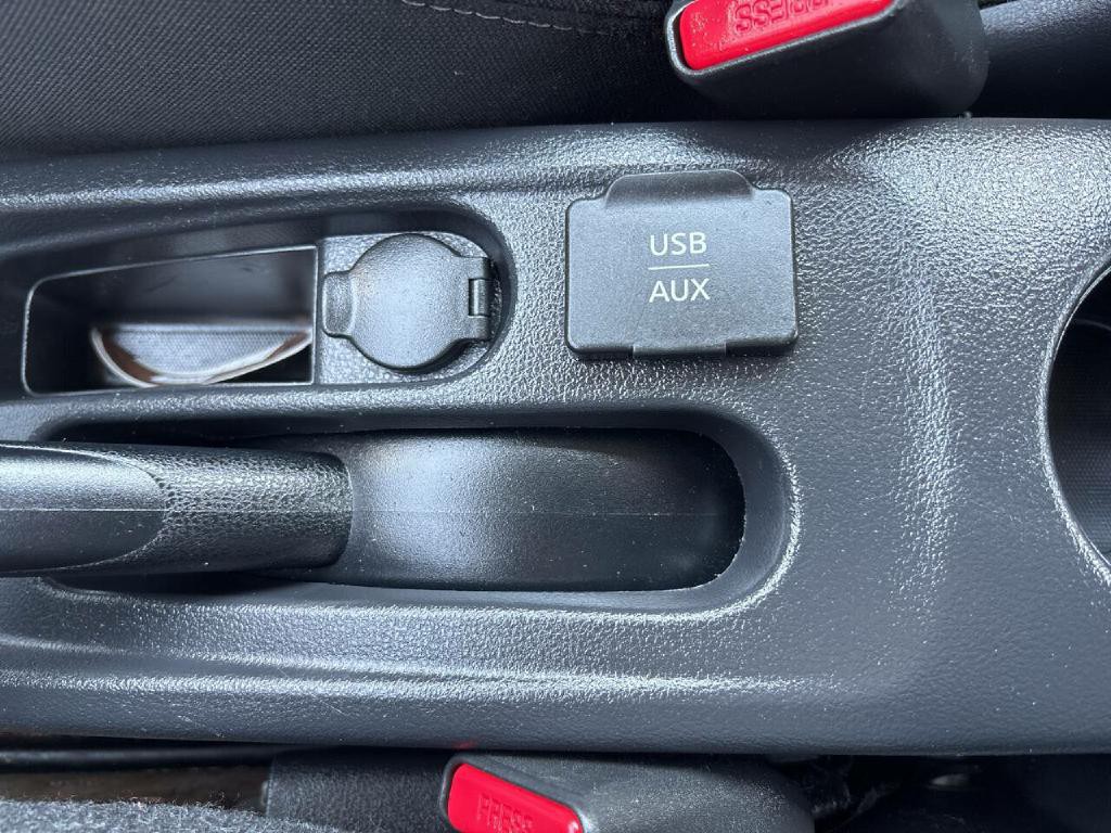 2014 Nissan Versa Image 29