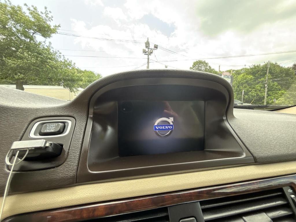 2012 Volvo XC70 Image 20