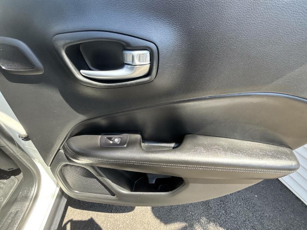 2021 Jeep Compass Image 17
