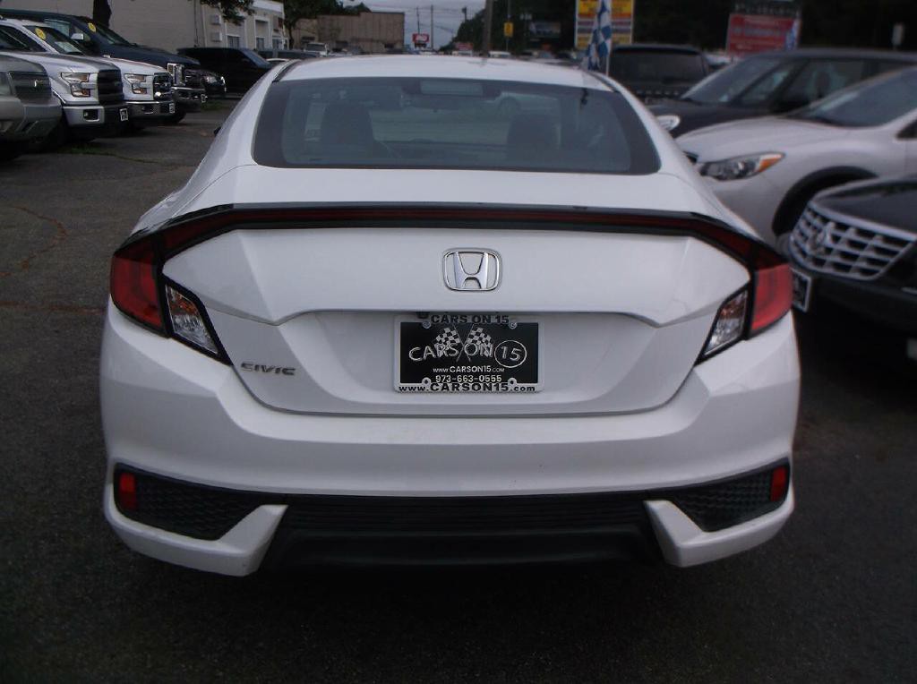 2017 Honda Civic Image 6