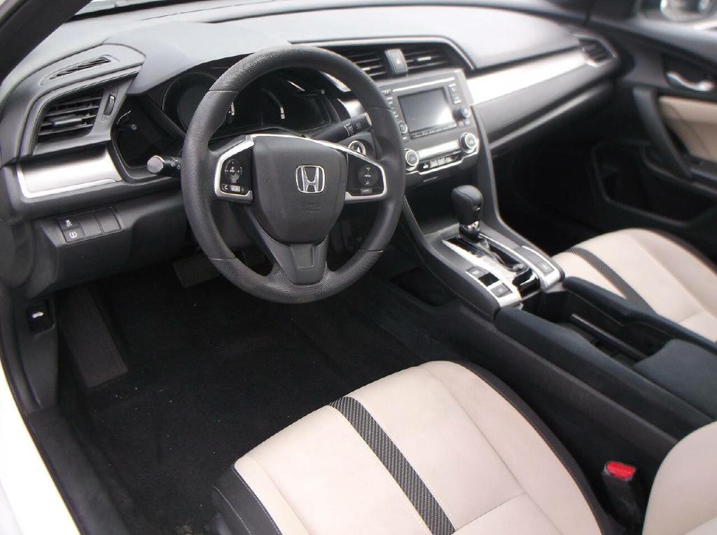 2017 Honda Civic Image 8