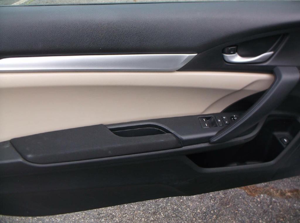 2017 Honda Civic Image 10