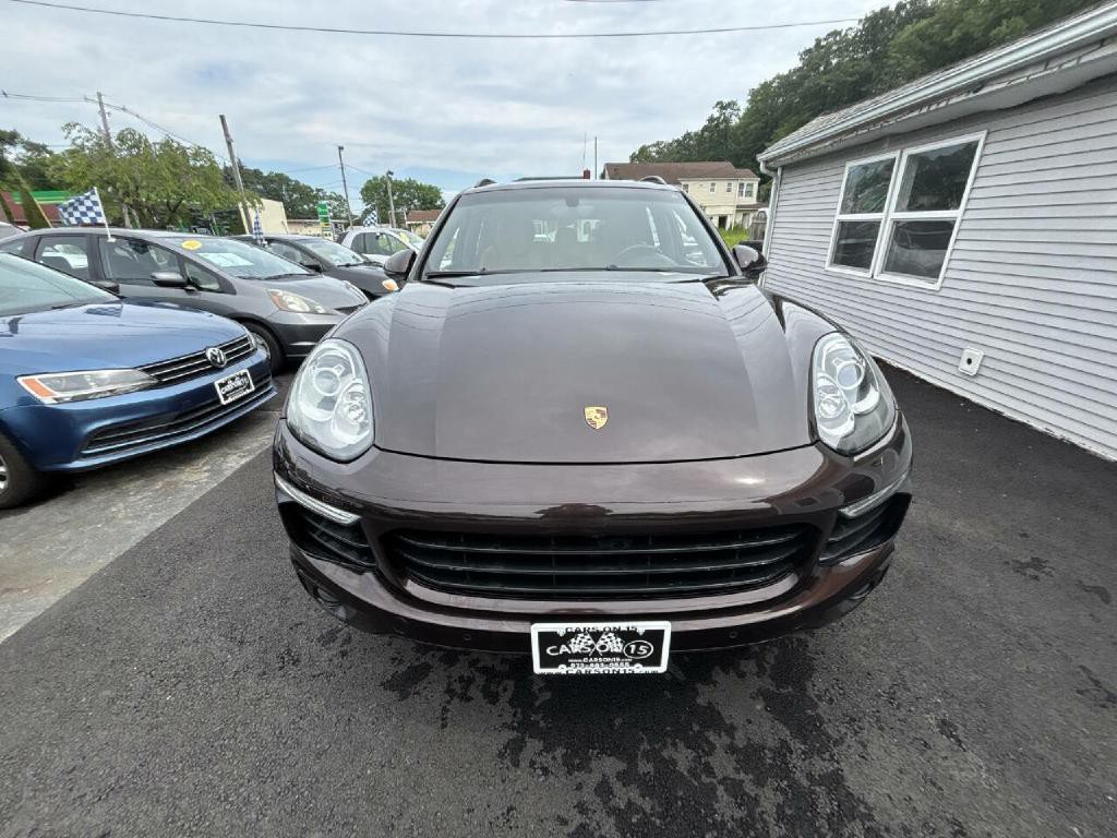 2017 Porsche Cayenne Image 3