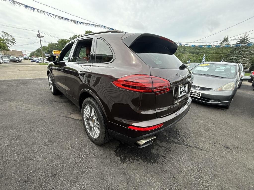 2017 Porsche Cayenne Image 5