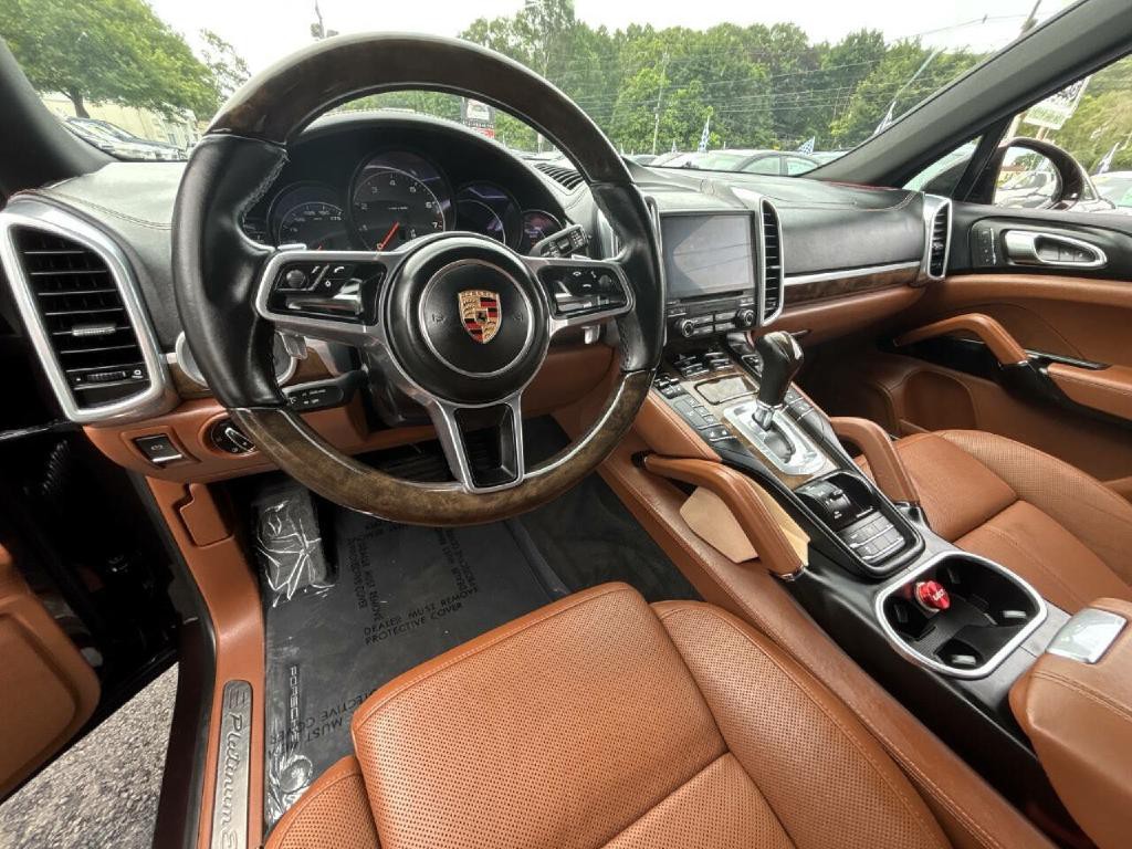 2017 Porsche Cayenne Image 9