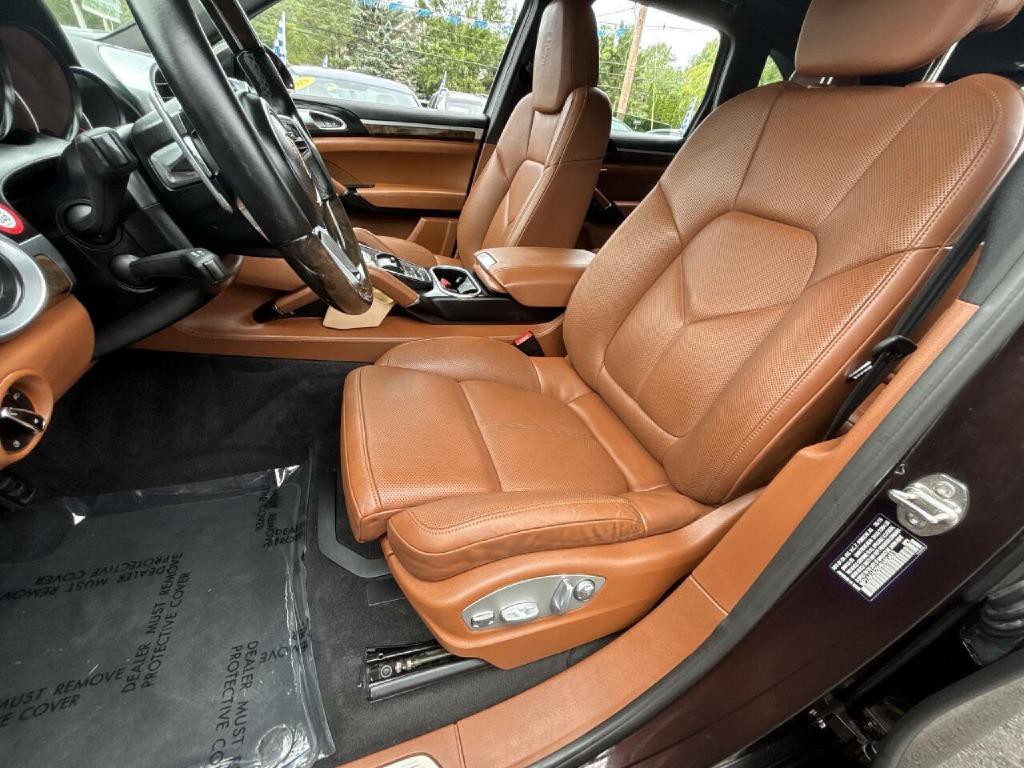 2017 Porsche Cayenne Image 10
