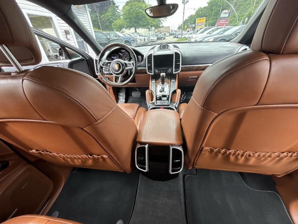 2017 Porsche Cayenne Image 19