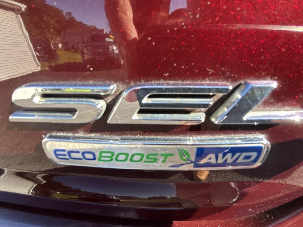 2019 Ford Edge Image 8