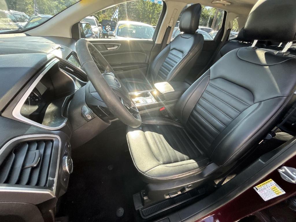 2019 Ford Edge Image 11