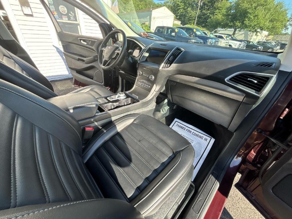 2019 Ford Edge Image 15