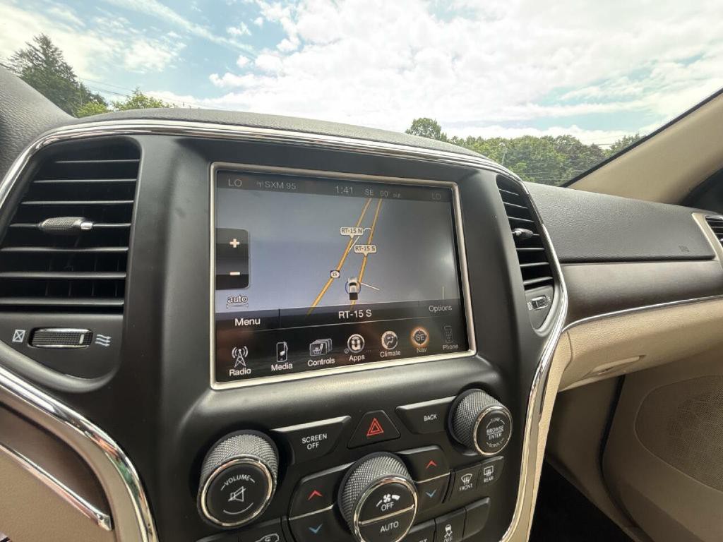 2017 Jeep Grand Cherokee Image 22