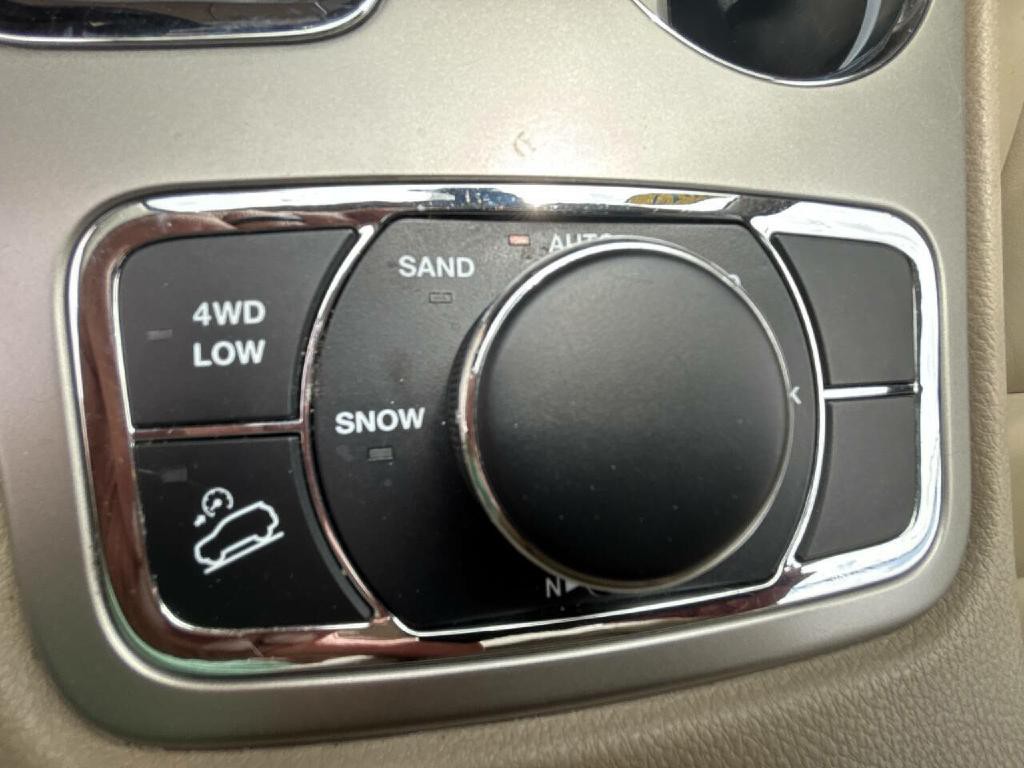 2017 Jeep Grand Cherokee Image 26