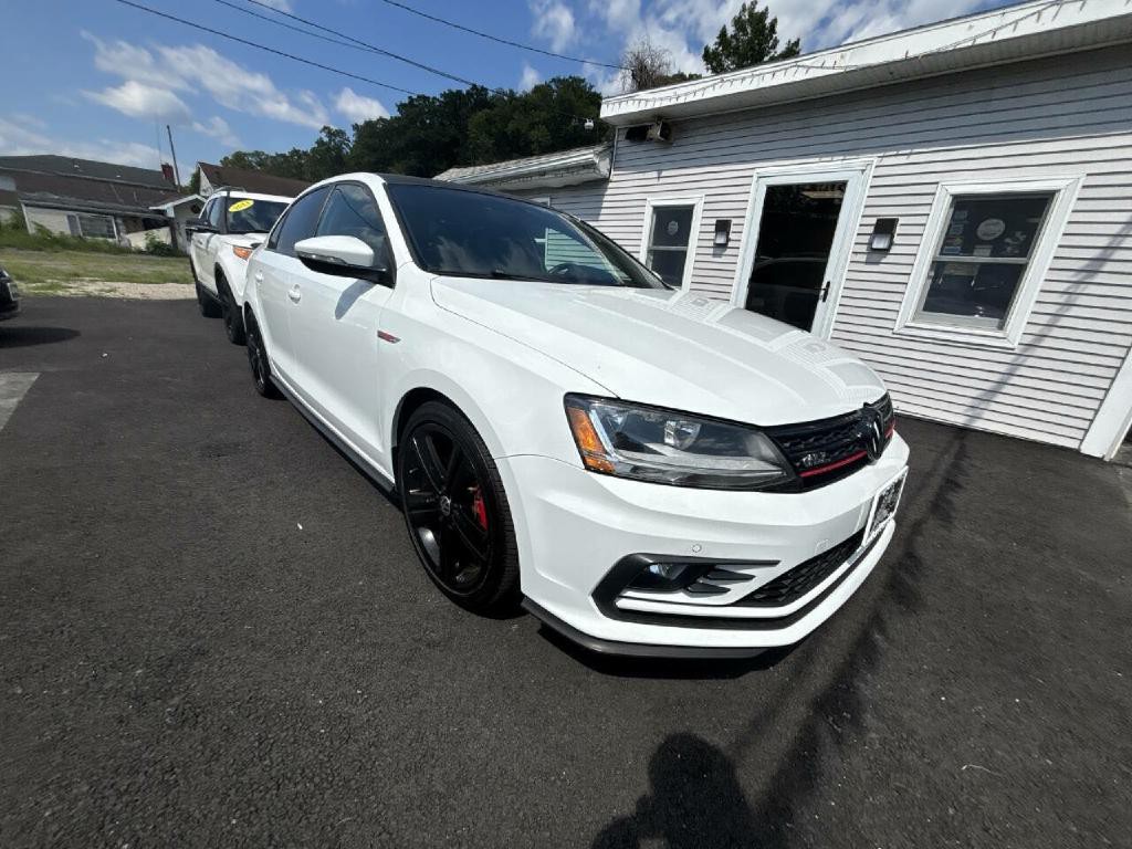 2017 Volkswagen Jetta Image 4