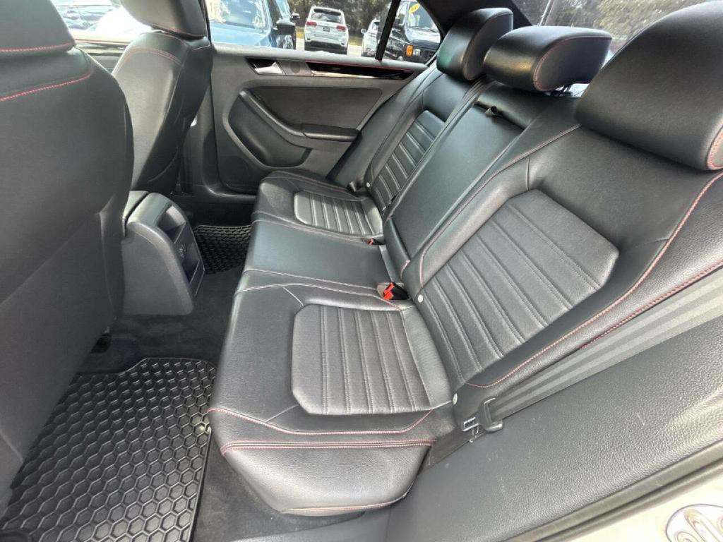 2017 Volkswagen Jetta Image 10