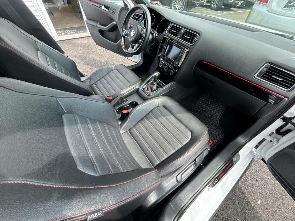 2017 Volkswagen Jetta Image 12