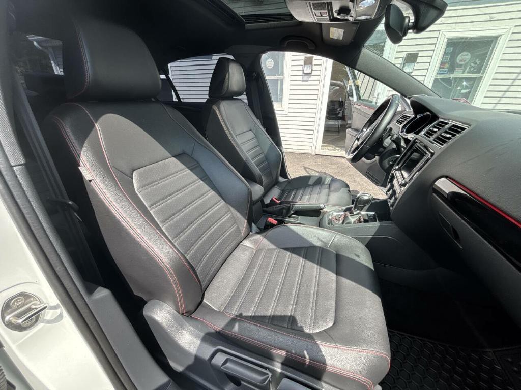 2017 Volkswagen Jetta Image 13